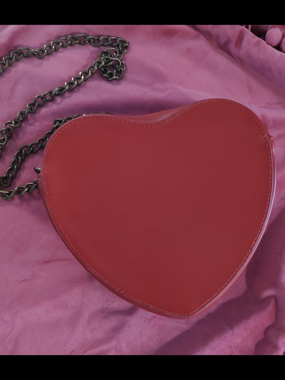 Red Heart Shaped Crossbody with Crown and Studs 👑 - Picture 5 of 8